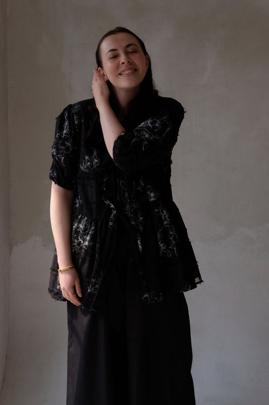 The SIENNA TIE TOP | Black Frill Flowers