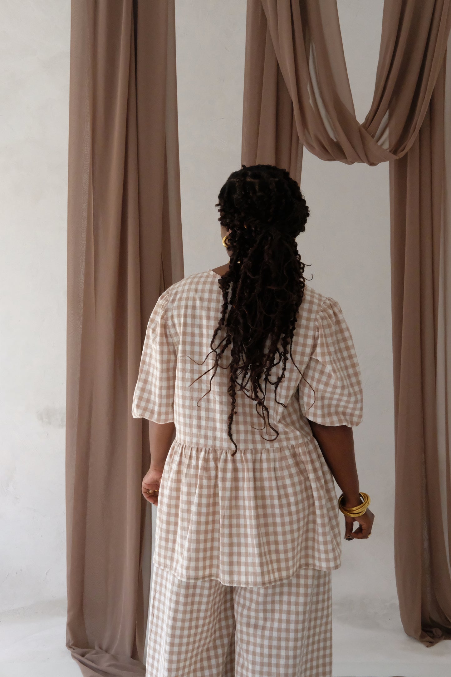 The SIENNA TIE TOP | Biscuit Check