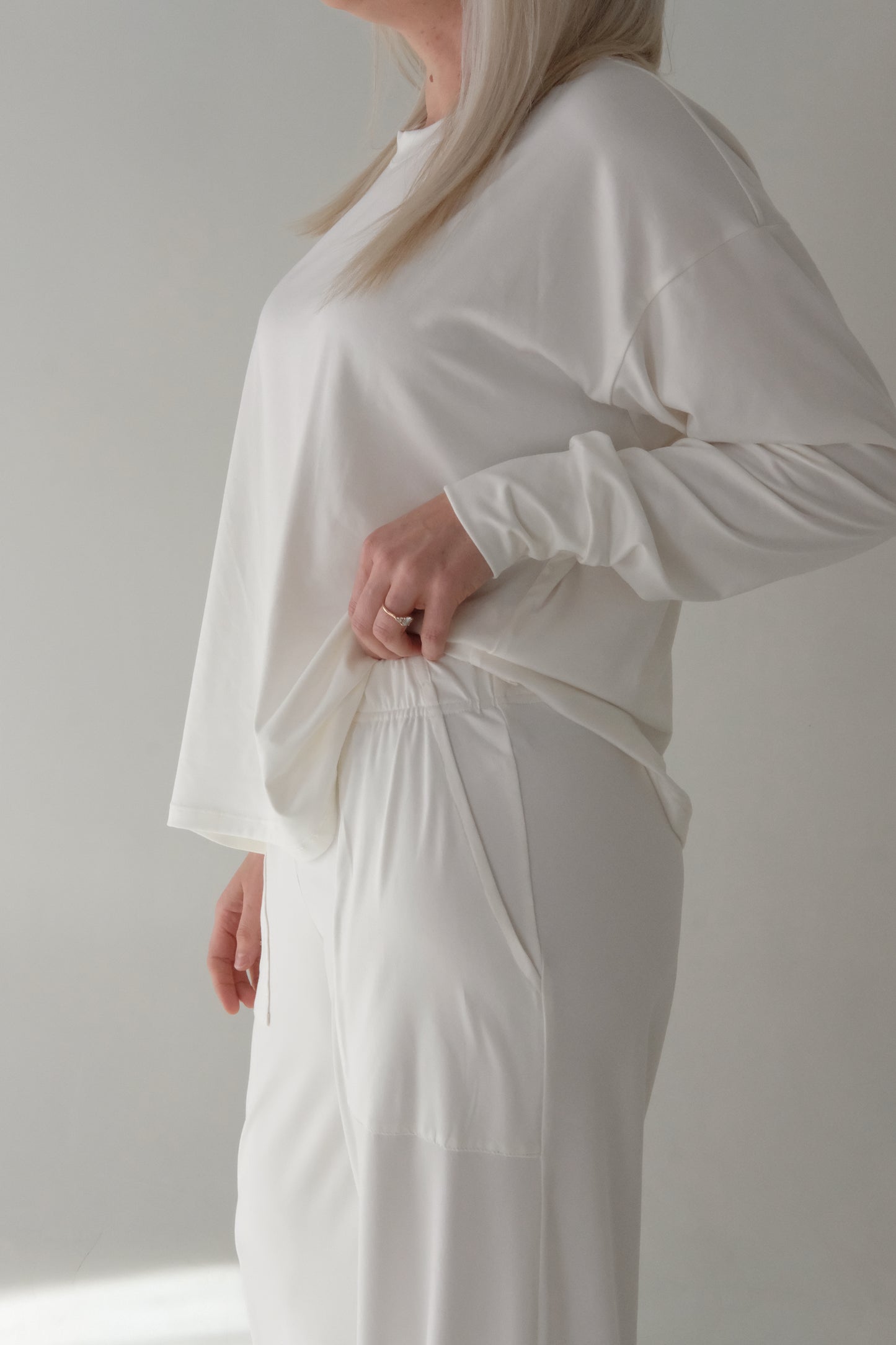 The SOFTEE BALLOON PANTS | Various Colors