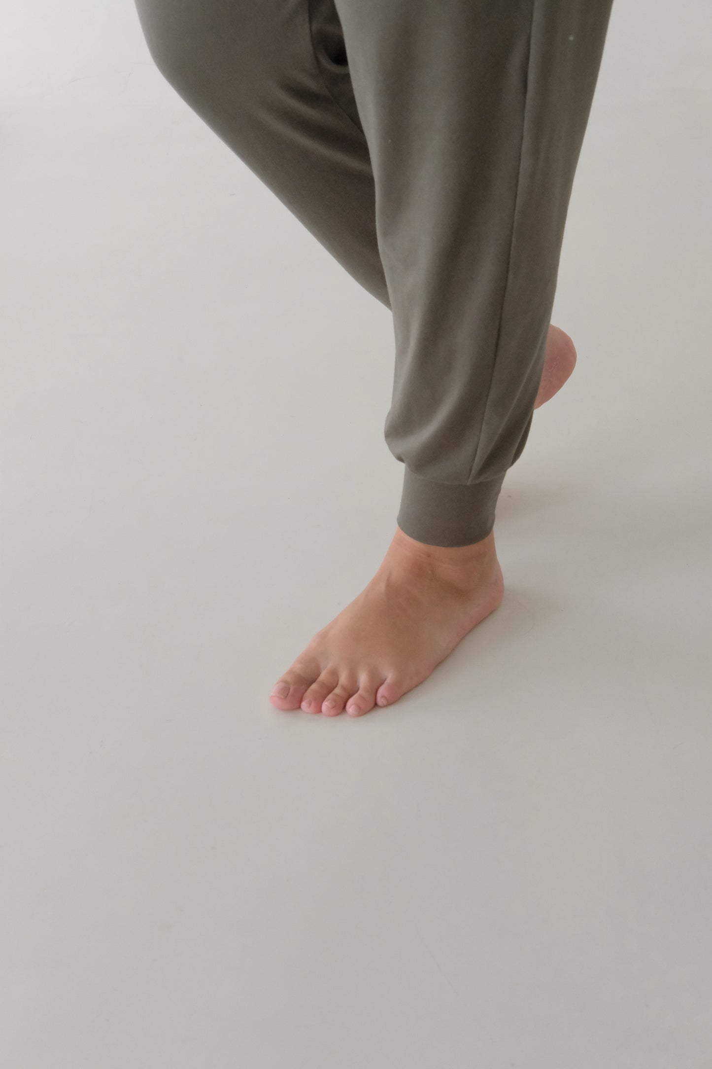 The SOFTEE BANDED JOGGER | Various Colors