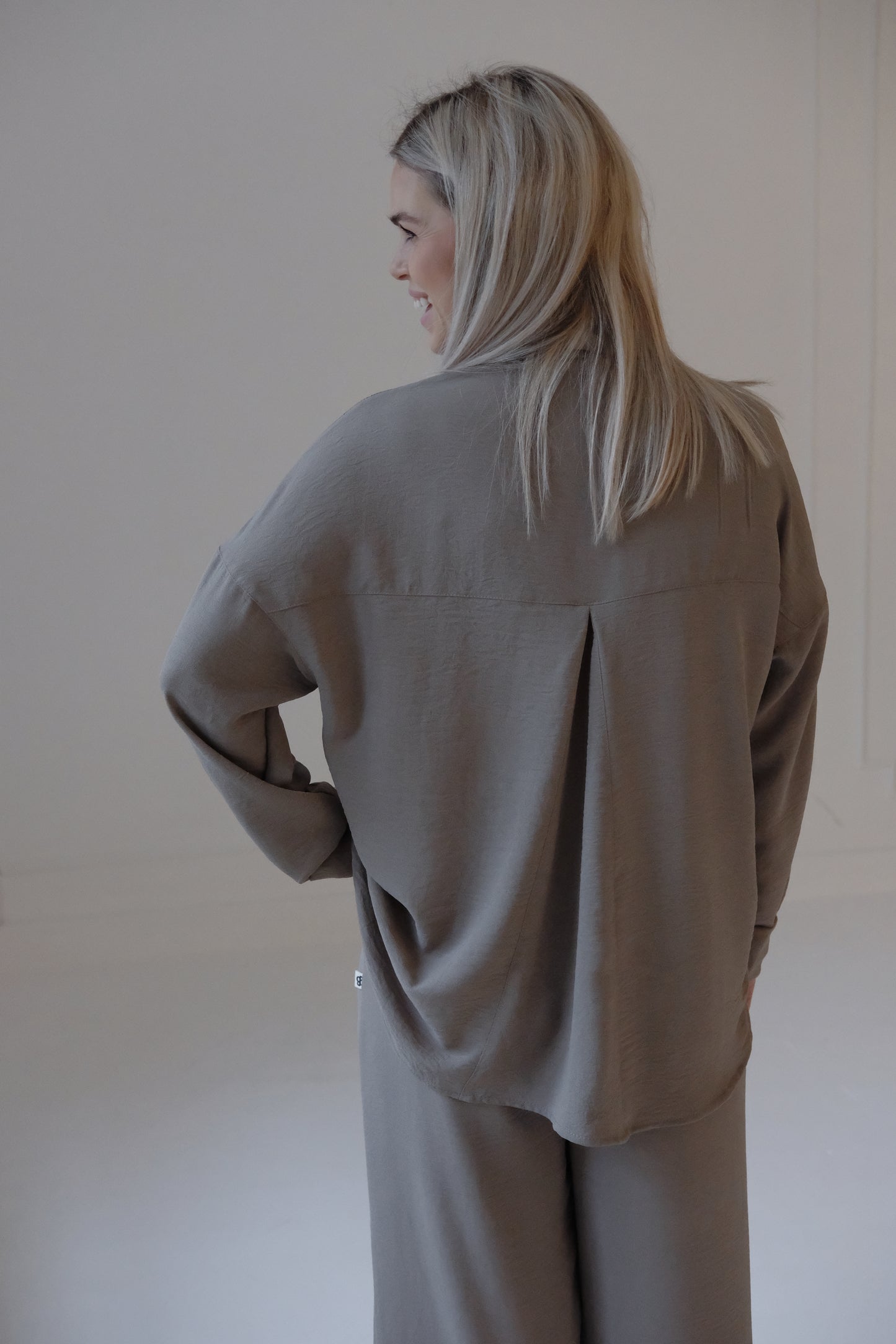 The BUTTON UP SET | Various Colors